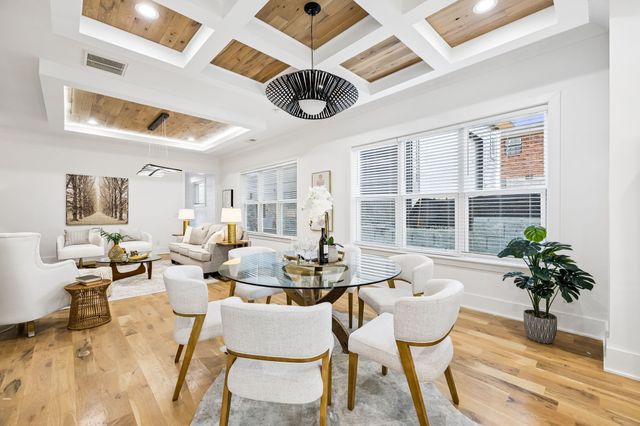 915 33rd Ave, N, Nashville, TN 37209