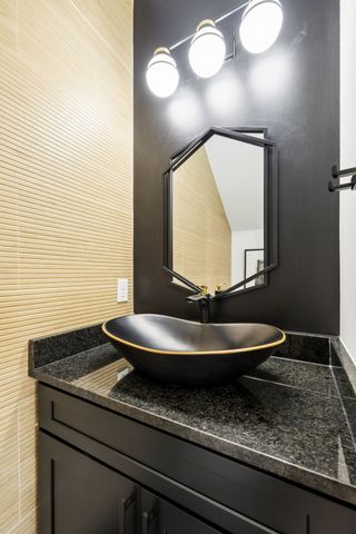 915 33rd Ave, N, Nashville, TN 37209