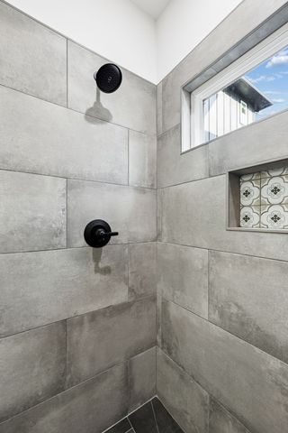 915 33rd Ave, N, Nashville, TN 37209