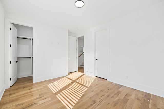 915 33rd Ave, N, Nashville, TN 37209