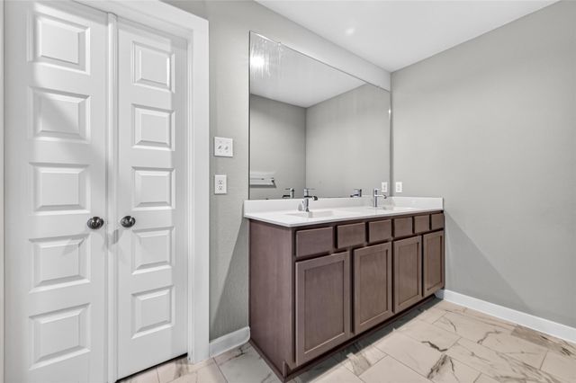 731 Orchard Vale Road, Rosharon, TX 77538