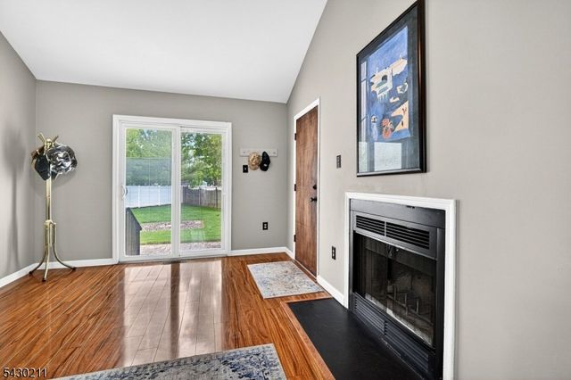 610 Van Liew Ct, Hillsborough Twp., NJ 08844