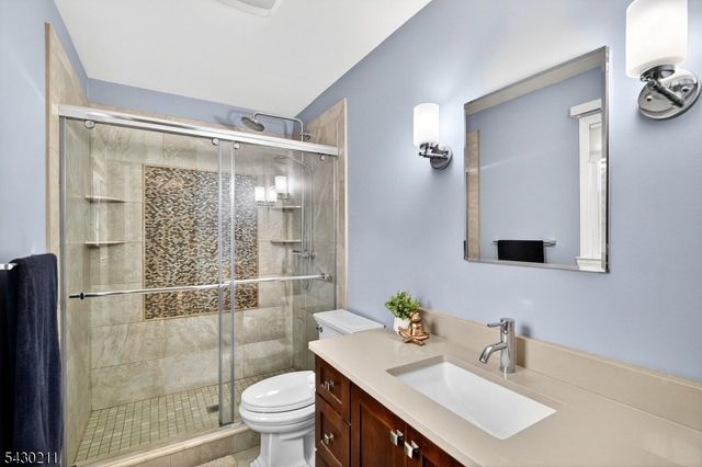 610 Van Liew Ct, Hillsborough Twp., NJ 08844