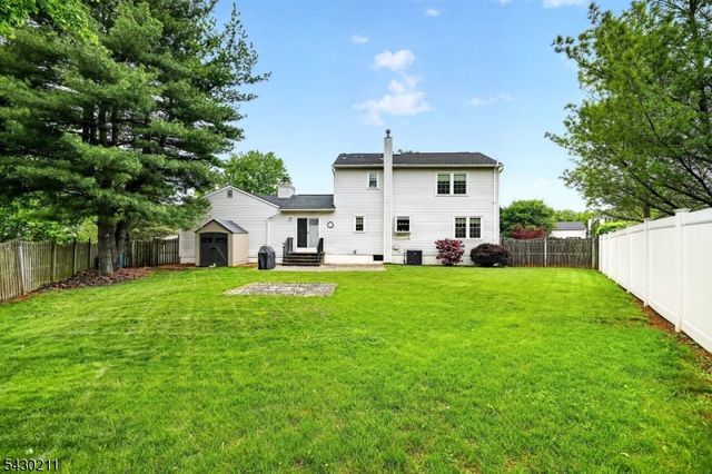610 Van Liew Ct, Hillsborough Twp., NJ 08844