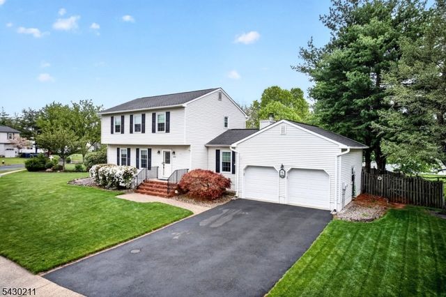 610 Van Liew Ct, Hillsborough Twp., NJ 08844