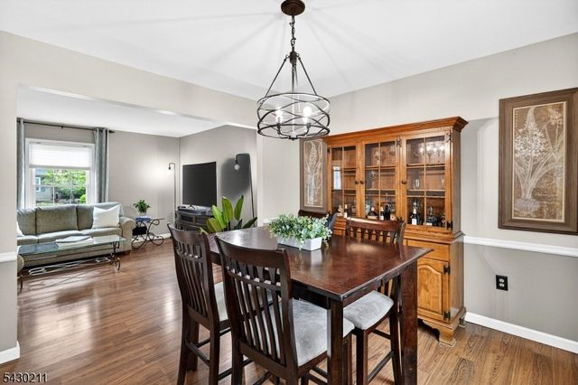 610 Van Liew Ct, Hillsborough Twp., NJ 08844