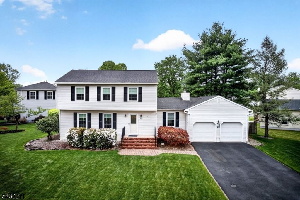 610 Van Liew Ct, Hillsborough Twp., NJ 08844