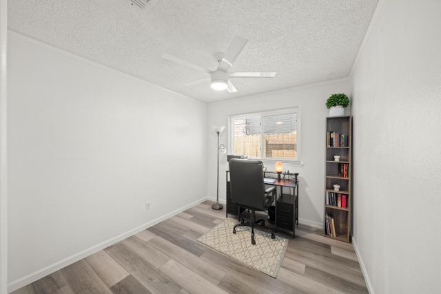 39 Del Vista Cir, Sacramento, CA 95823