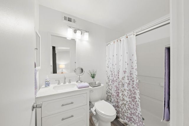 39 Del Vista Cir, Sacramento, CA 95823