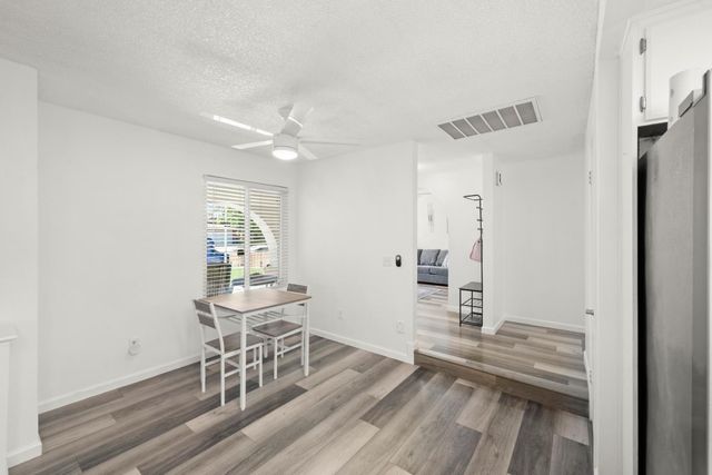 39 Del Vista Cir, Sacramento, CA 95823