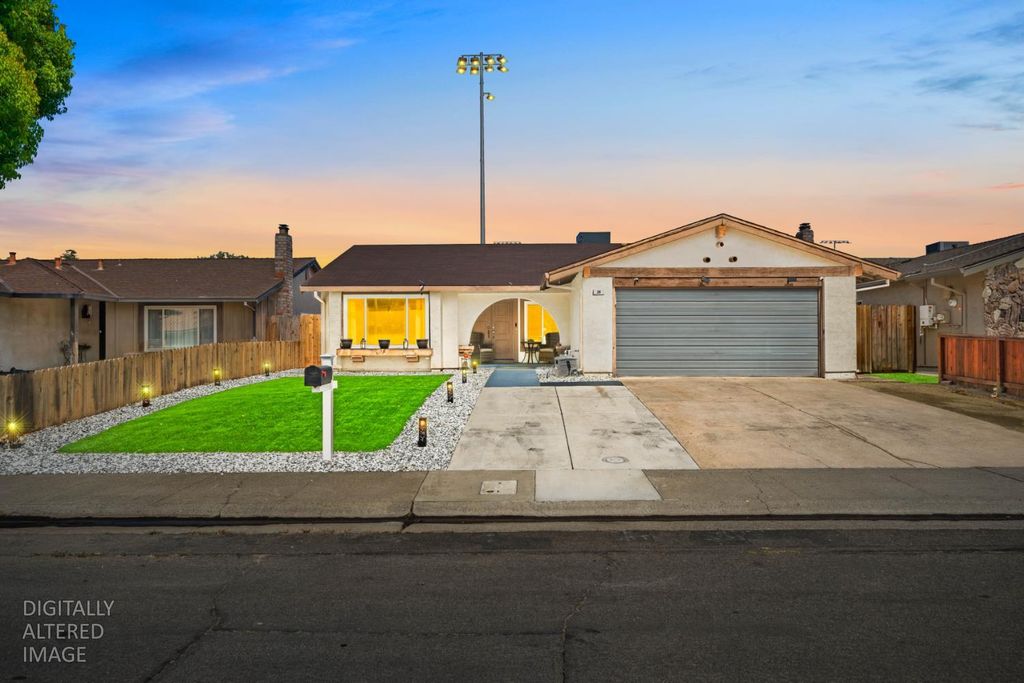 39 Del Vista Cir, Sacramento, CA 95823