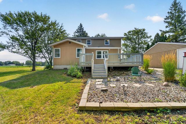 6248 County HWY V, Caledonia, WI 53108