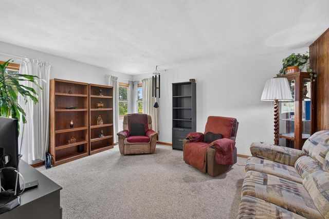 6248 County HWY V, Caledonia, WI 53108