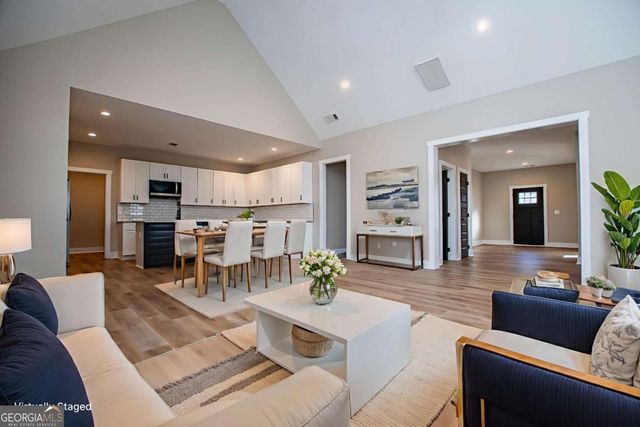 1605 Five Points Road, Waco, GA 30182