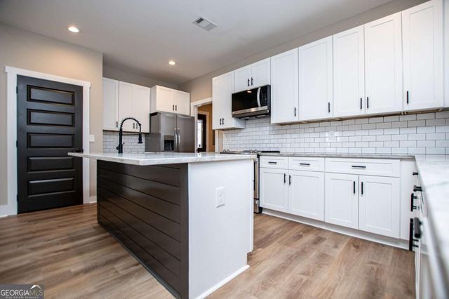 1605 Five Points Road, Waco, GA 30182