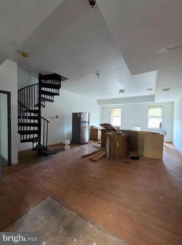 701-3 W GIRARD AVE, Philadelphia, PA 19123