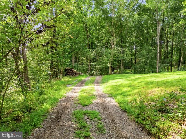 3937 BREAKNOCK RD, Bumpass, VA 23024