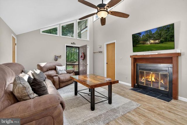 3937 BREAKNOCK RD, Bumpass, VA 23024