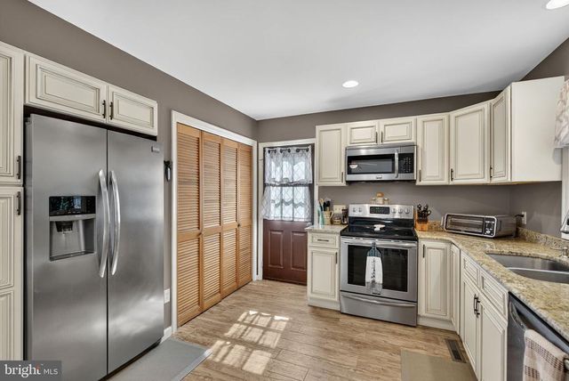 3937 BREAKNOCK RD, Bumpass, VA 23024