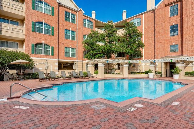 2100 Welch Street C202, Houston, TX 77019