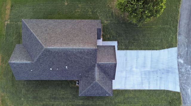 486 WOOD VIEW CIR, Bandera, TX 78003