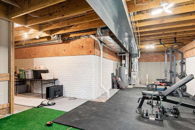 618 Sandhill Court, Delaware, OH 43015