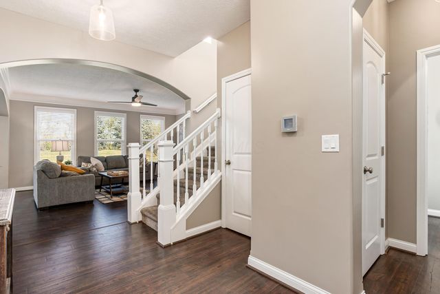 618 Sandhill Court, Delaware, OH 43015