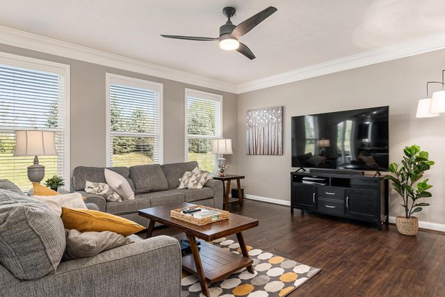 618 Sandhill Court, Delaware, OH 43015