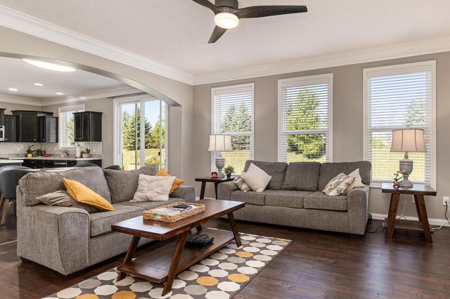 618 Sandhill Court, Delaware, OH 43015