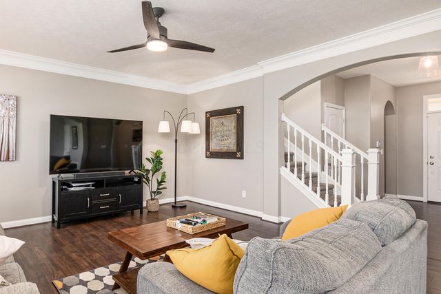 618 Sandhill Court, Delaware, OH 43015