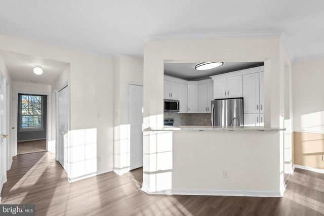 664 GATEWAY DR SE #314, Leesburg, VA 20175