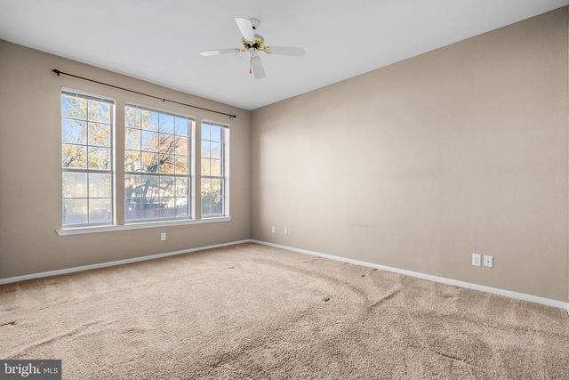 664 GATEWAY DR SE #314, Leesburg, VA 20175