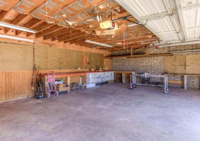 1422 E Camino Aurelia, Corona De Tucson, AZ 85641