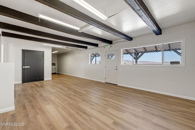 2725 E Fir Street, Silver Springs, NV 89429