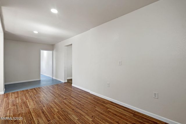 2725 E Fir Street, Silver Springs, NV 89429