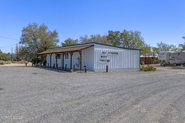 2725 E Fir Street, Silver Springs, NV 89429