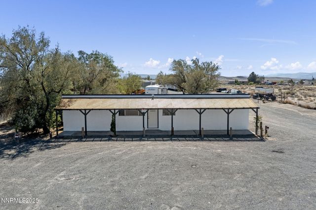 2725 E Fir Street, Silver Springs, NV 89429