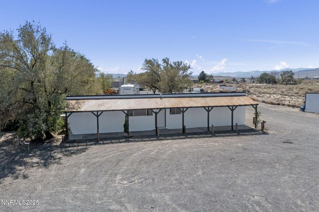 2725 E Fir Street, Silver Springs, NV 89429