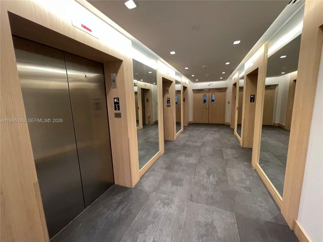 90 SW 3RD STREET 1809, Miami, FL 33130