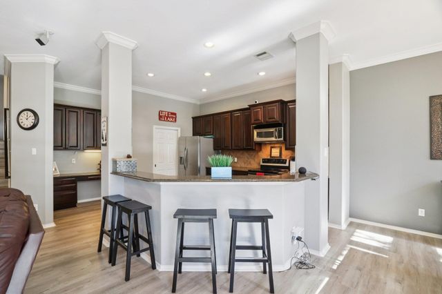 20973 Waterside DR 34, Lago Vista, TX 78645