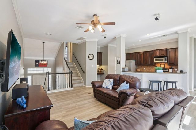 20973 Waterside DR 34, Lago Vista, TX 78645