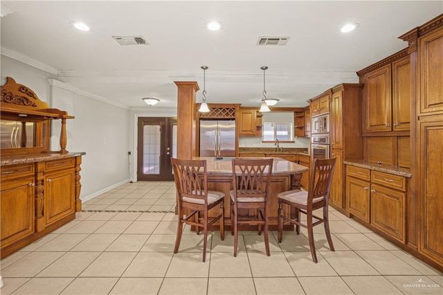 800 W Chaparral Street, San Juan, TX 78589