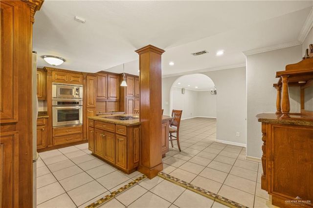 800 W Chaparral Street, San Juan, TX 78589
