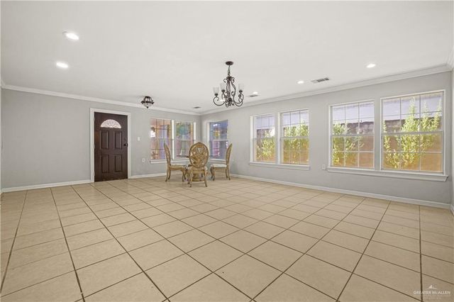 800 W Chaparral Street, San Juan, TX 78589