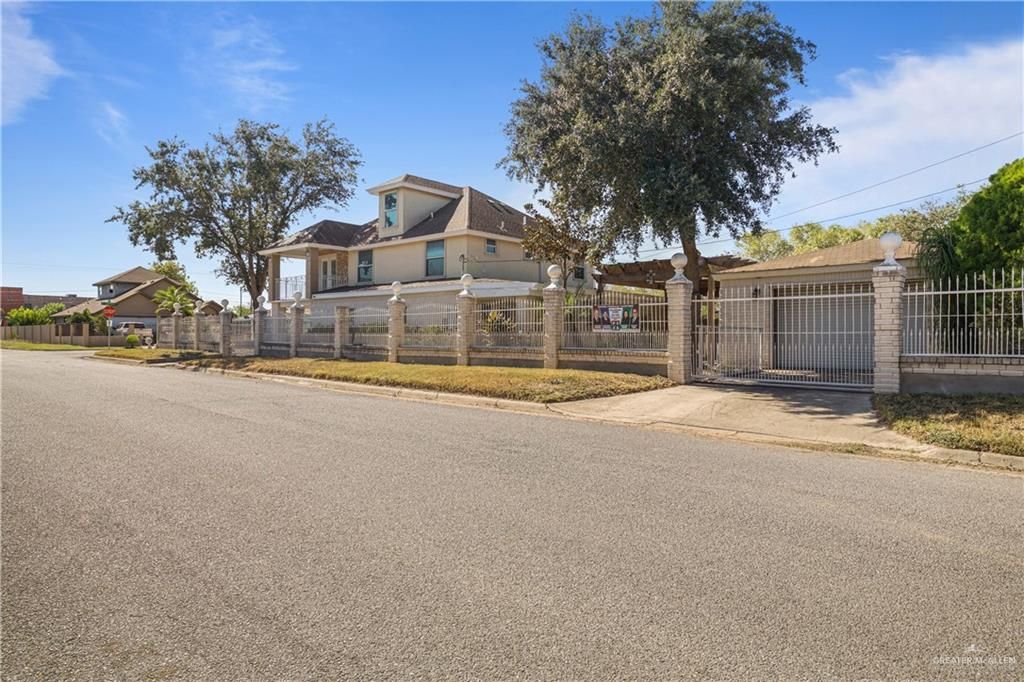 800 W Chaparral Street, San Juan, TX 78589
