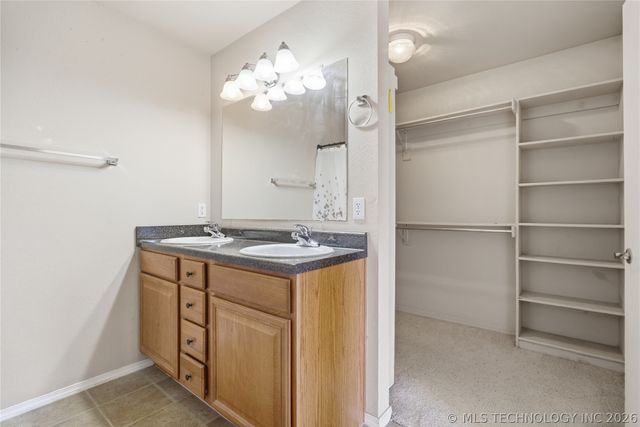 25844 E 90th Street E, Broken Arrow, OK 74014