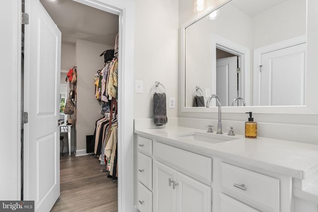 233 PONDS EDGE DR, Media, PA 19063