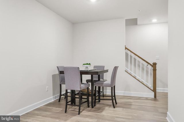 233 PONDS EDGE DR, Media, PA 19063