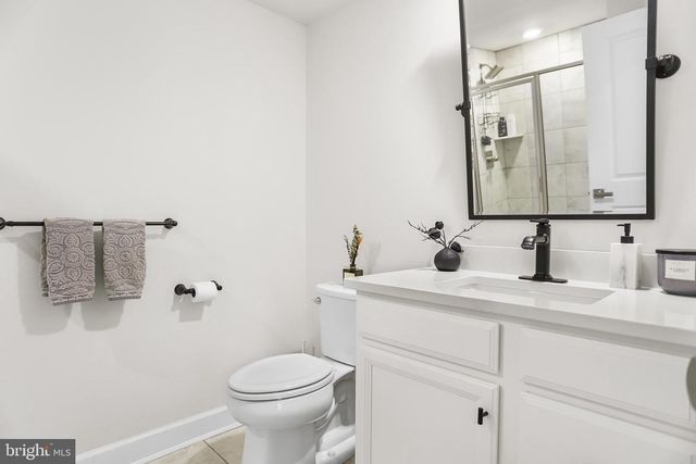 233 PONDS EDGE DR, Media, PA 19063