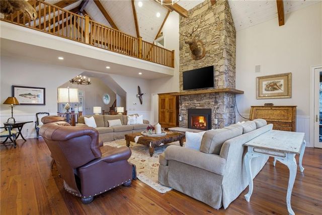 790 Star Creek Drive, Morganton, GA 30560